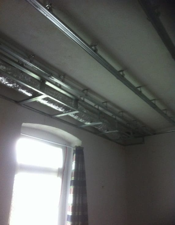 Dąbrowa Chełmińska - montaż sufitu podwieszanego