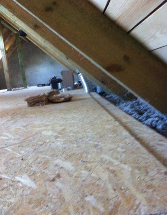 Rokitnica ocieplenie skosów i stropu w nowym domu jednorodzinnym FHU Eko Term wdmuchiwanie dociepleń izolacji celulozy 4