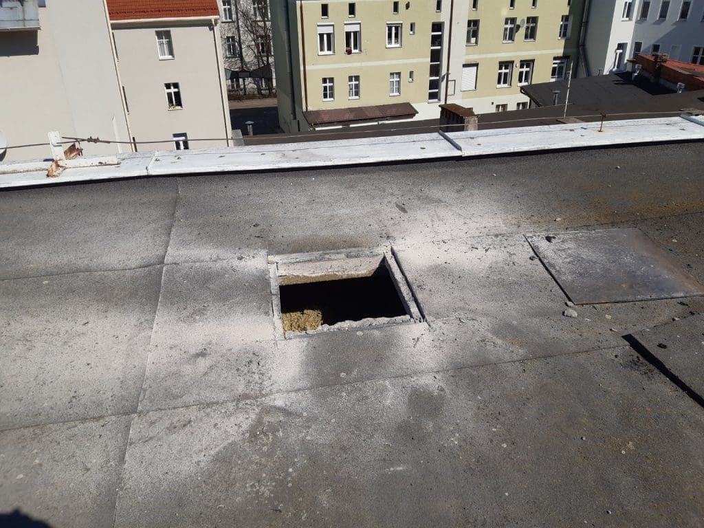 Wykonanie ocieplenia stropodachu szkoły muzycznej w Gdańsku FHU Eko Term 2