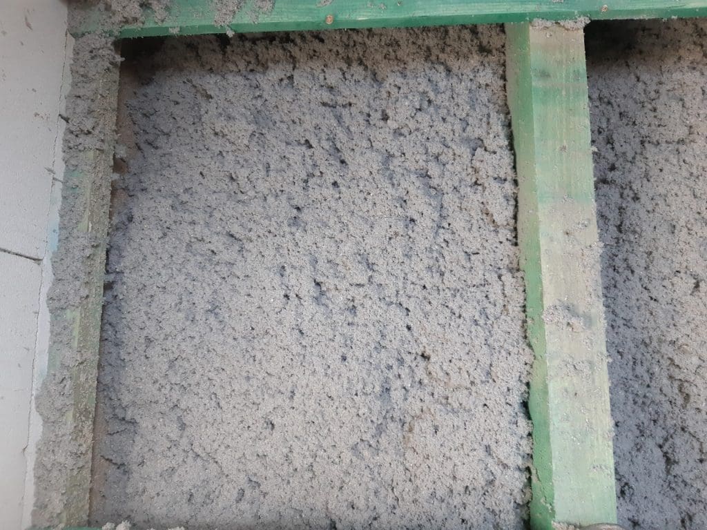 Wdmuchiwanie celulozy ocieplenie dachu poddasza domu FHU EKo Term Płochowo koło Pucka 8