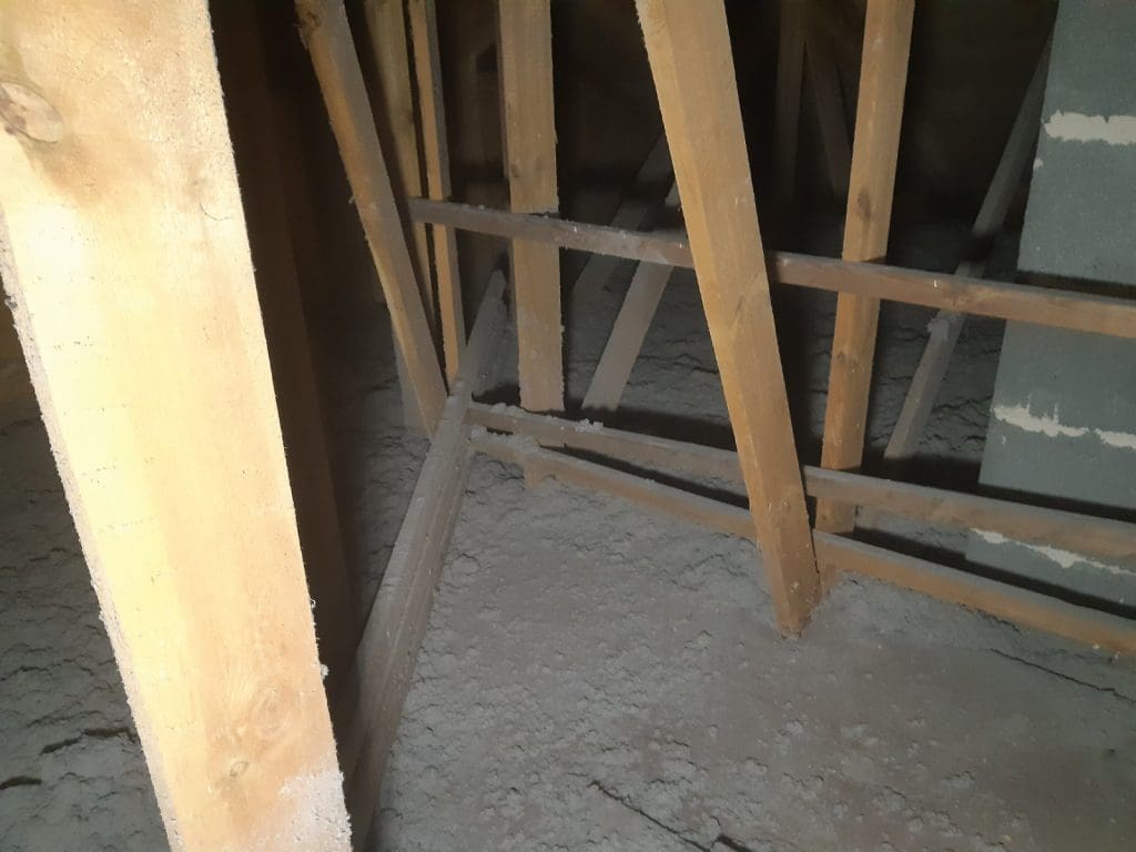 Ocieplenie Zamek Bierzgłowski celulozą Thermofloc FHU Eko Term 12