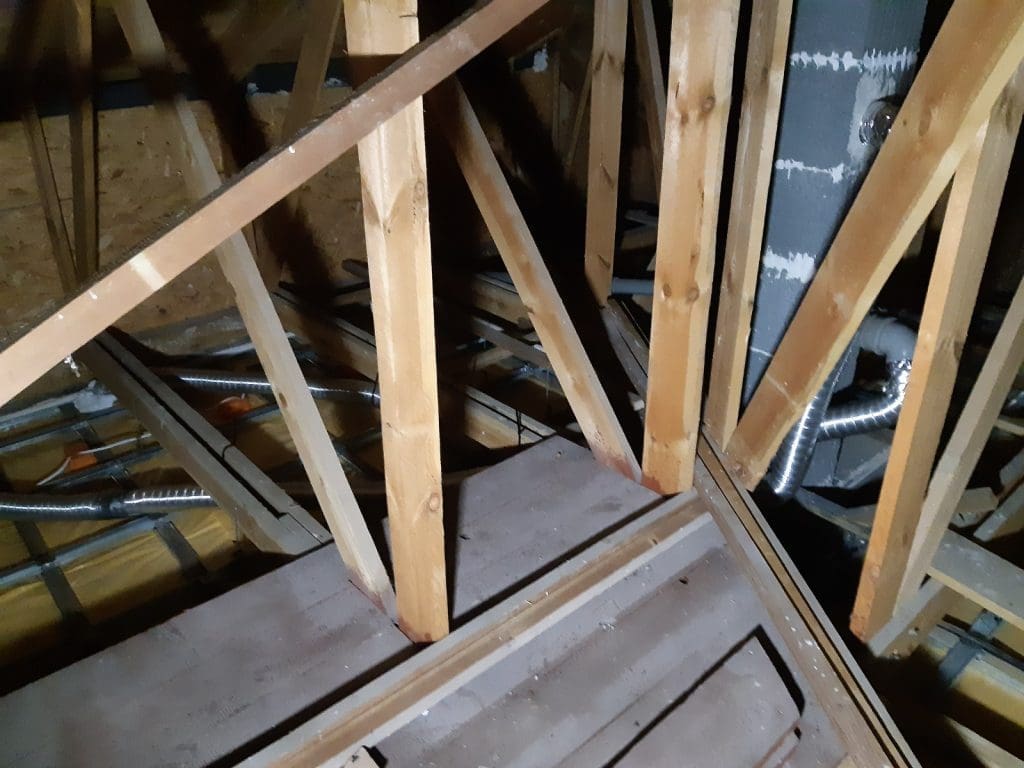 Ocieplenie Zamek Bierzgłowski celulozą Thermofloc FHU Eko Term 3