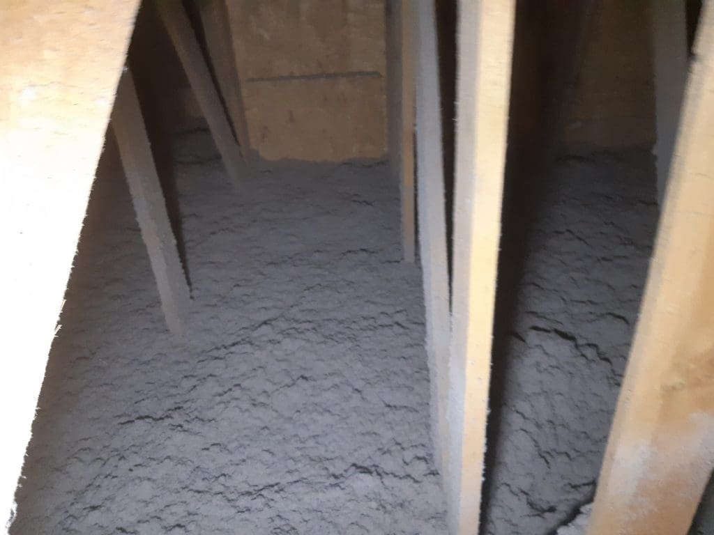 Ocieplenie Zamek Bierzgłowski celulozą Thermofloc FHU Eko Term 9