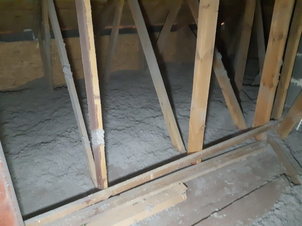 Ocieplenie Zamek Bierzgłowski celulozą Thermofloc FHU Eko Term 11