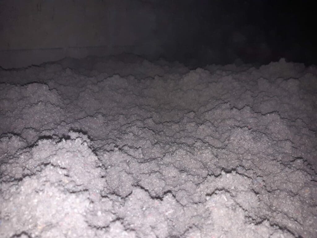 Mikoszewo ocieplenie skosów i stropu dachu celulozą Thermofloc Fhu Eko Term 5