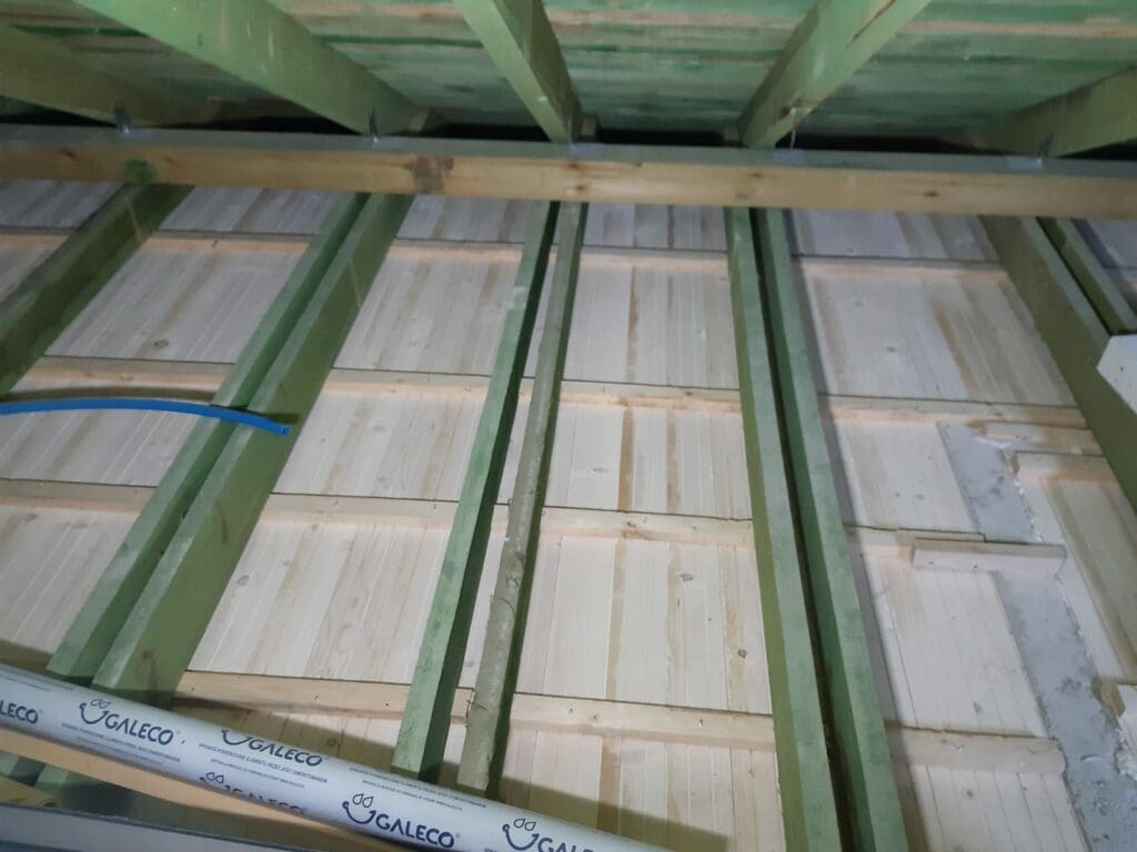 Mikoszewo ocieplenie skosów i stropu dachu celulozą Thermofloc Fhu Eko Term 3