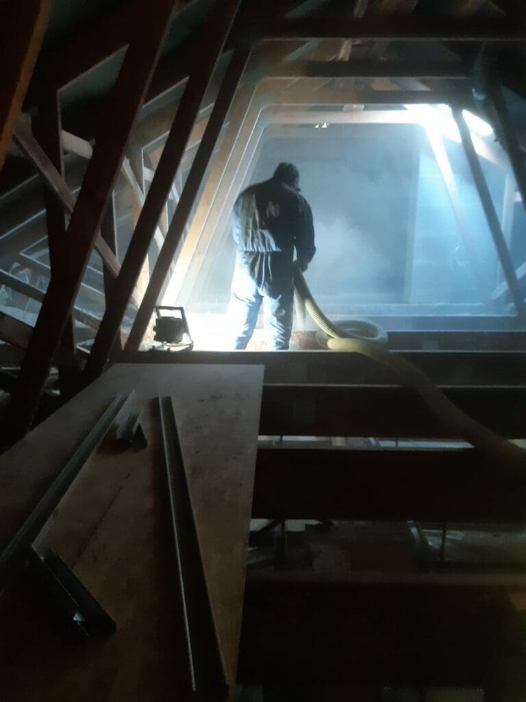 Zielonka koło Bydgoszczy Ocieplenie stropu dachu poddasza celulozą Thermofloc - Fhu Eko Term 4