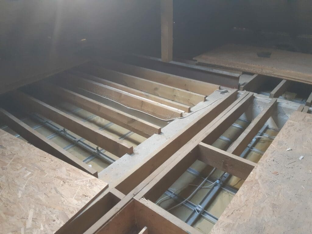 Ocieplenie celuloza Thermofloc Czarże koło Bydgoszczy wrzesień 2021