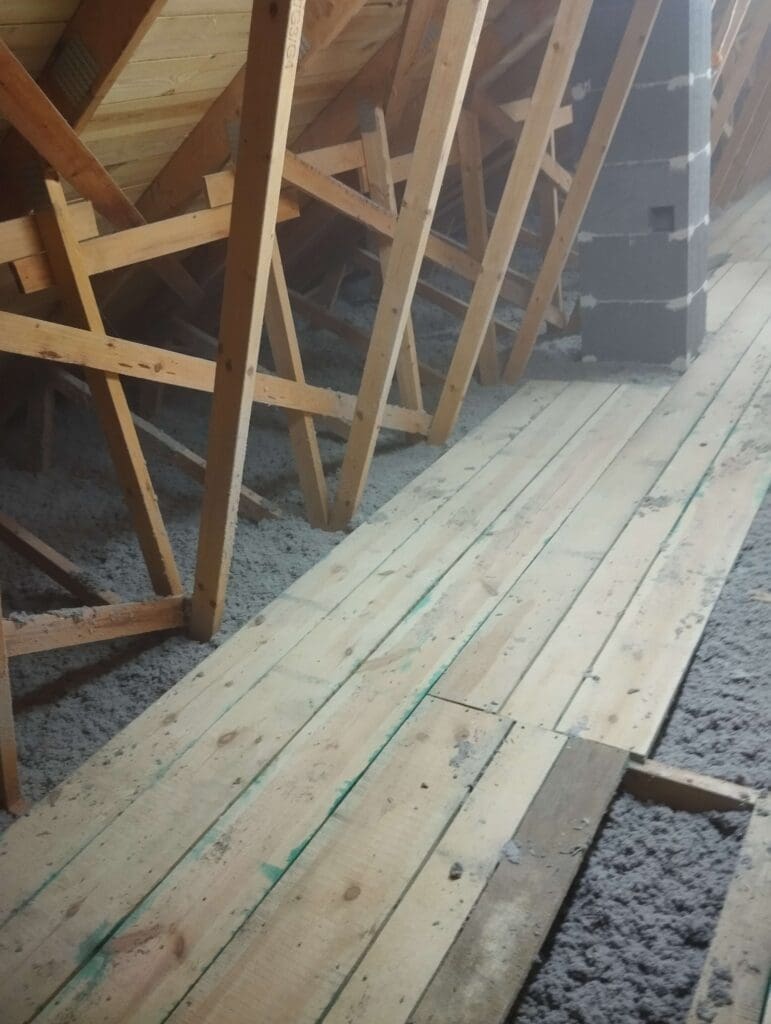 ocieplenie dachu celulozą Toruń Bydgoszcz Polska 3