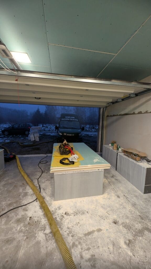 Ocieplenie poddasza domu dachu Bydgoszcz Brzoza Kujawsko Pomorskie